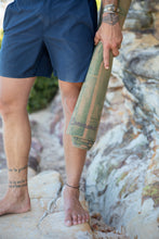 Load image into Gallery viewer, SARASWATI BAMBOO - Natural rubber mat cork surface - Canvasmat